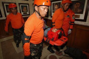 Un terremoto de 5.3 grados causa daños en el este de Filipinas