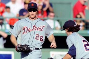 Tigres y Vigilantes ganan como líderes; los Mellizos logran remontada 13 de abril de 2012