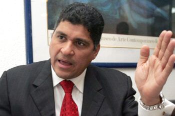 Fallece exgobernador venezolano tiroteado hace nueve días en un restaurante