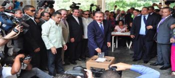 Danilo exhorta a dominicanos a acudir a urnas de forma masiva y en paz