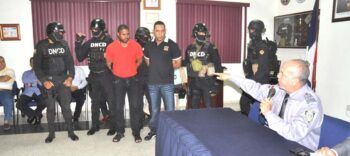 Expulsan coronel y dos tenientes “protegían” a narcos