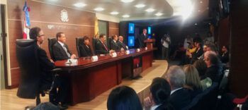 Pleno JCE emite boletín cero y cierra urnas para escrutinio de votos