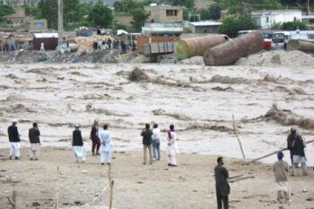 24 Muertos y decenas de desaparecidos por una riada en el norte de Afganistán