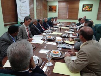 Embajador de Haití se reúne con miembros del Consejo de Directores de la JAD