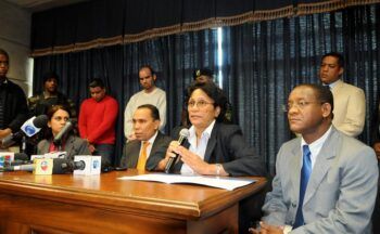 Procuraduría recibe a dos dominicanos extraditado desde EE.UU.