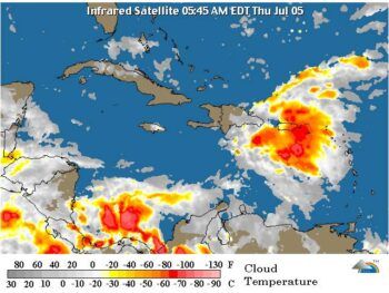 Onda tropical producirá aguaceros, tronadas y ráfagas de viento, informa Meteorología