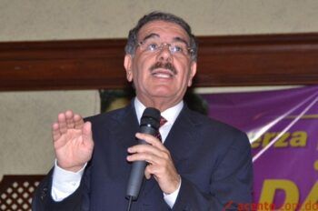 Danilo Medina felicita a Félix Sánchez y Luguelín Santos por triunfos en Londres