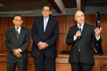 Francisco Domínguez Brito es posesionado como Procurador General