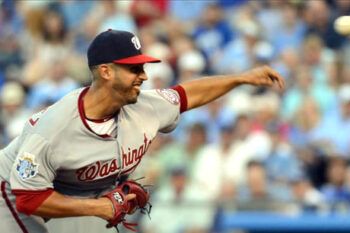 Cueto se afianza líder en triunfos; Álvarez conecta dos jonrones