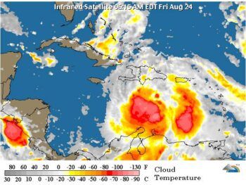 Tormenta «Isaac» se intensifica a 100 kilómetros por hora y llegará Haití hoy