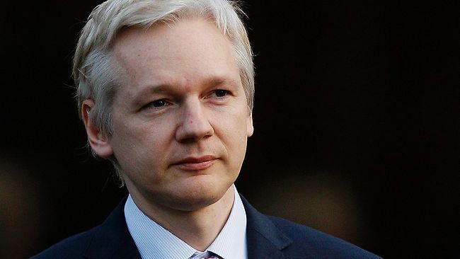 Apresan a Julian Assange, fundador del portal WikiLeaks