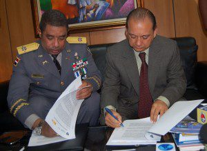 Polanco Gomez y Diomedes Nunez Polanco, firman convenio