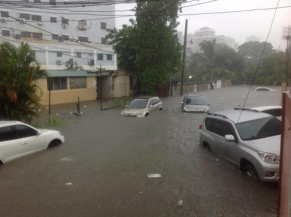 COE mantiene alerta roja para dos provincias; 5 en amarilla y 14 en verde