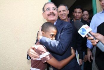 Presidente Medina en La Barquita: “Estoy aquí, convencido de que las soluciones hay que construirlas desde la gente”