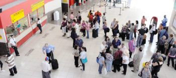 Cuba da muestras de apertura; eliminar permisos de salida