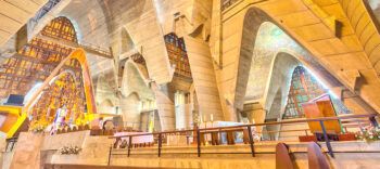 Fanático religioso entra a Basílica de Higüey y provoca destrucción