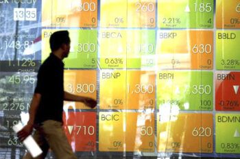 Las bolsas asiáticas empiezan la semana en negativo, con pérdidas leves