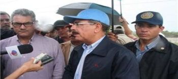 Danilo recorre zona Sur para inspeccionar daños dejados por huracán