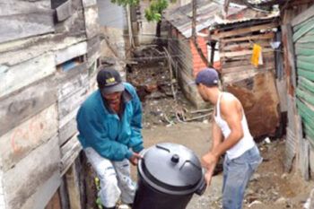 COE registra 8 mil 141 desplazados y 1,133 viviendas afectadas