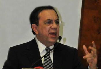 Disponen de 200 millones de dólares para contener alza del dólar