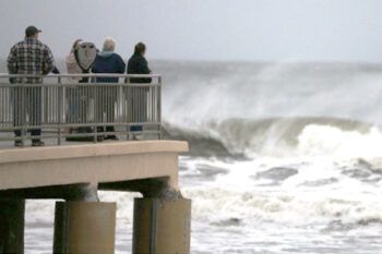 El huracán «Sandy» tocará tierra esta tarde al sudeste de Nueva Jersey