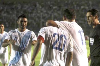 El empate le sirve a estadounidenses y guatemaltecos para el hexagonal final