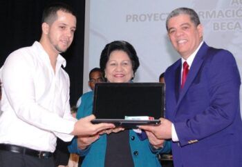 Dice solo financiará proyectos a Mescyt, Educación, Itla y Optic