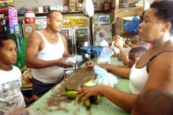 Asociación comercial clama por auxilio del Gobierno al micro comercio