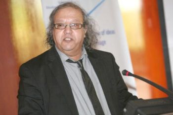 FIP tacha de «ridícula» la detención y el juicio de un periodista griego