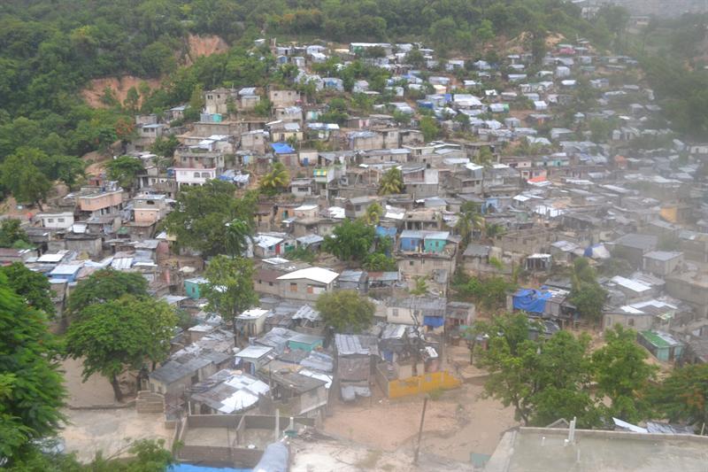 Al menos 12,365 personas han sido desplazadas y 3,030 casas anegadas por lluvias al noroeste del país