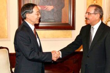 Canciller taiwanés visita RD con una agenda comercial