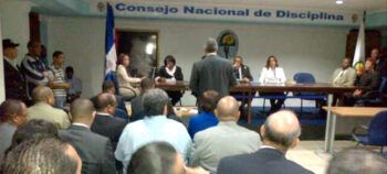 Inicia juicio disciplinario PRD sin presencia de los citados
