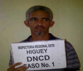 DNCD ocupa kilo cocaína a un hombre en solar baldío en Higüey