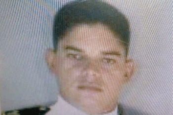 Persiguen a ex oficial de la Marina por alijo de 1,860 kilos de cocaína