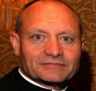 Obispo apresado por travesti, narcotráfico, lavados de activos y dueño de tienda porno