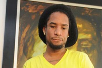 Dejan detenido al cantante Vakeró para fines de investigación sobre agresión