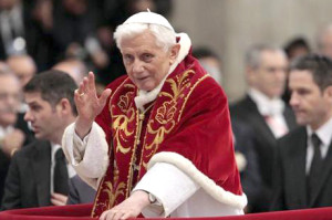 Benedicto XVI 11-2a