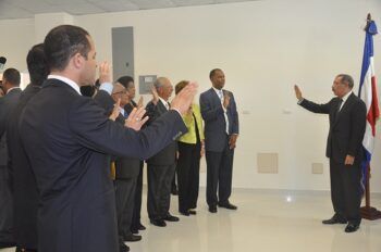Presidente Medina juramenta directiva del Instituto Técnico Superior Comunitario (video)