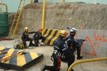 Ayuntamiento DN inaugura academia para entrenar bomberos de todo el país