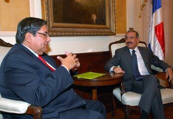 Director Regional de la OIT visita al presidente Danilo Medina