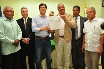 Entrega 40 millones de dólares para trabajos de presa de Monte Grande