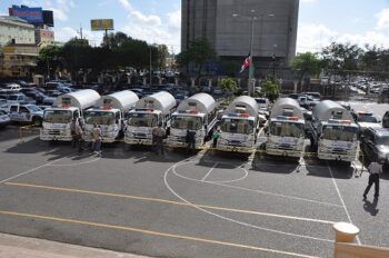 Gobierno entrega 8 camiones para en el Plan Nacional de Seguridad Ciudadana