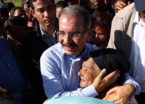Danilo Medina felicita a las madres en su día este domingo