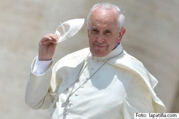El Vaticano adquiere las imágenes del Papa durante su época en Argentina