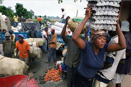 Haití impone vedas a las “sopitas” y harinas RD