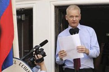Assange cumple mañana un año refugiado en la embajada de Ecuador