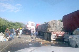 Accidente Azua 8-7i