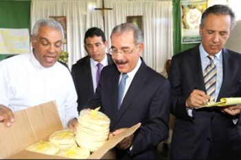 Medina autoriza RD$5 MM para proyecto dirigido a mujeres de Los Guaricanos