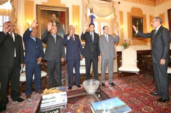 Presidente Medina juramenta a nuevos funcionarios