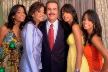 Presidente Medina envía mensaje de felicitación a los padres en su día